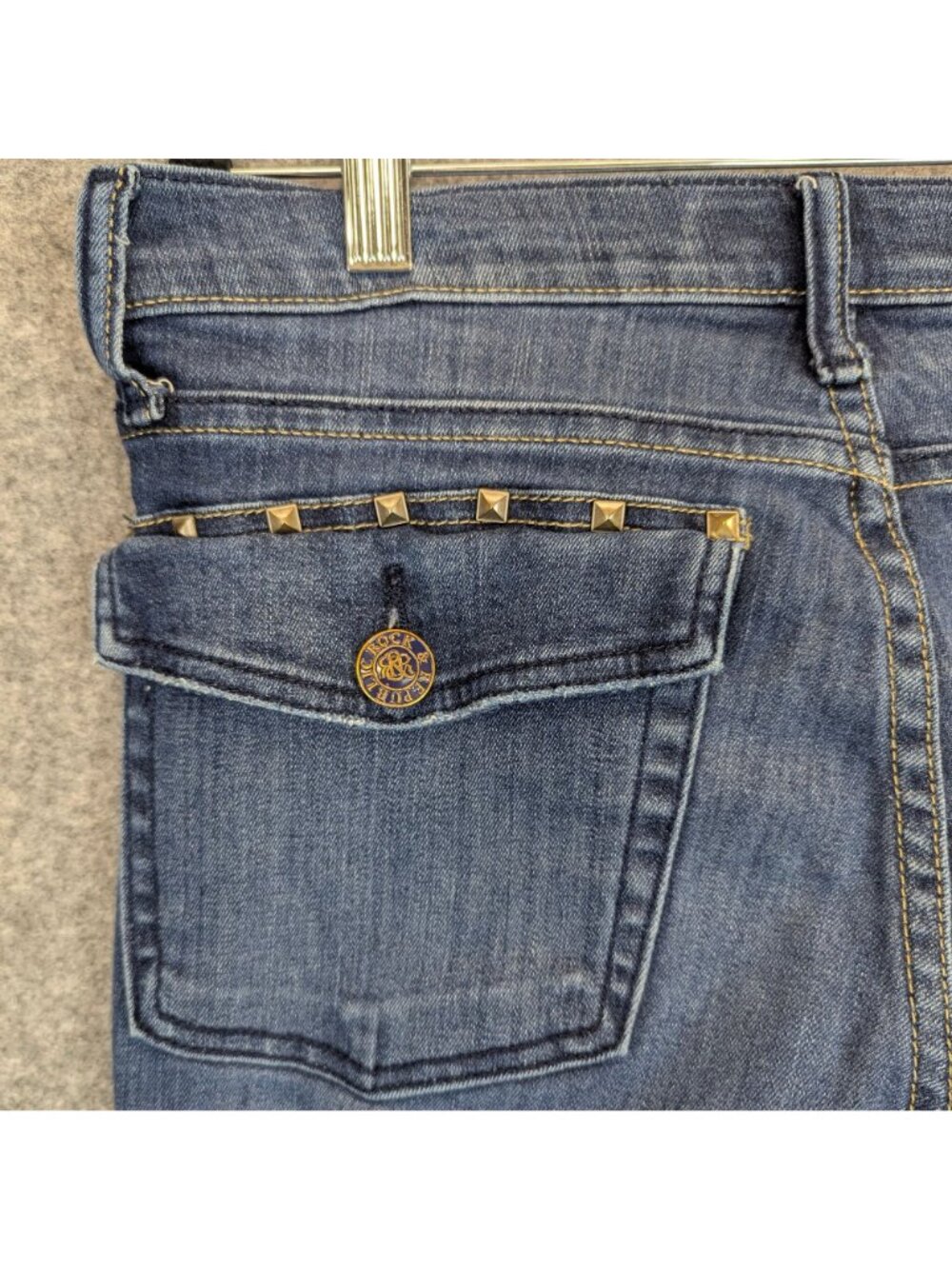 Rock & Republic Womens Size 12 Jeans Blue Denim Classic Fit Embellished Pockets - Picture 10 of 12